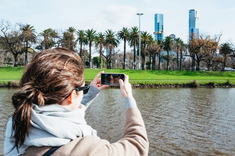 Melbourne: 1-Hour Gardens and Sporting Precinct River Cruise - What the boat ride feels like in different weather