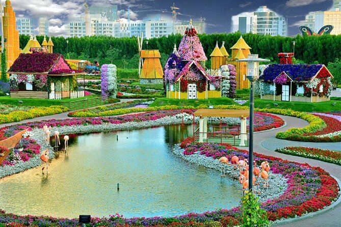 Miracle Garden Dubai - What Dubai Miracle Garden is really like