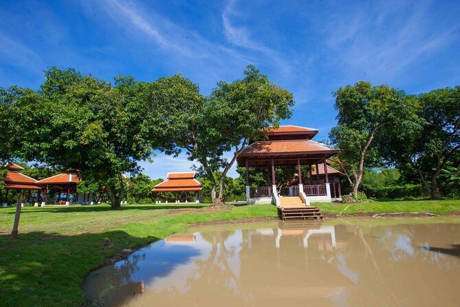 Morning Cooking Class in Traditional Pavilion with Beautiful Garden - Chiang Mai - Cooking in a traditional Thai pavilion