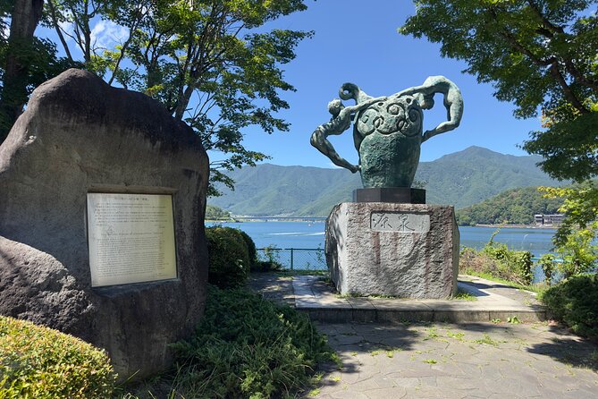 Mt. Fuji, Cherry Blossom & Shiba Sakura Pvt. Day Tour - Oshino Hakkai: clear springs and village atmosphere