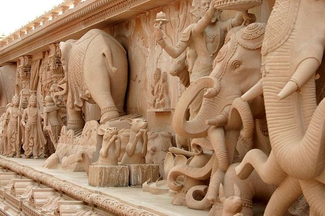 Mughal Heritage Tour Including Lodhi Garden, Humayun Tomb and Akshardham Temple - Akshardham Temple brings the tour into modern India