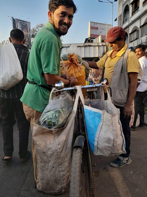 Mumbai:Dhobi Ghat Laundry,Dharavi Slum & Flower market Tour - The flower market’s early-day color