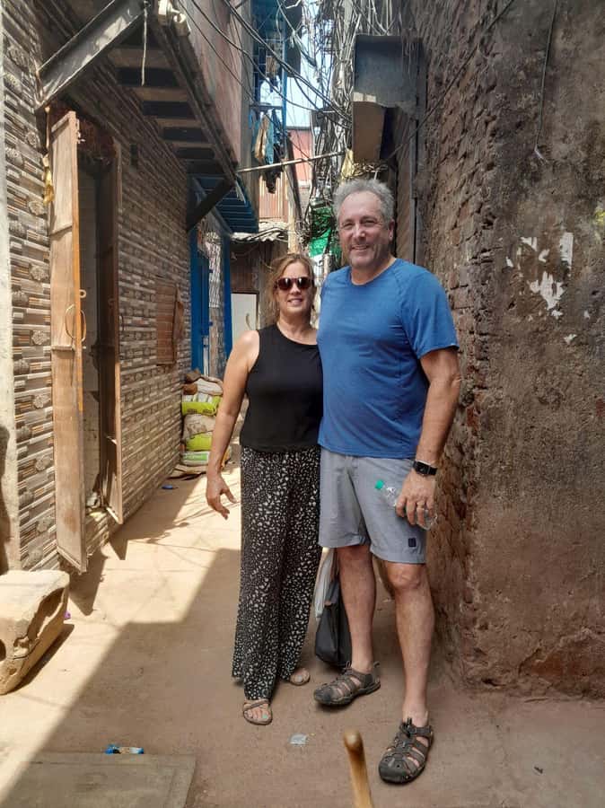Mumbai:Dhobi Ghat Laundry,Dharavi Slum & Flower market Tour - Who will enjoy this Mumbai outing most