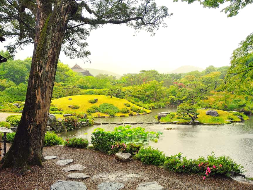 Nara: Yoshikien and Isuien Gardens Tour with Tea Tasting - Four details that make this Nara garden tour worthwhile
