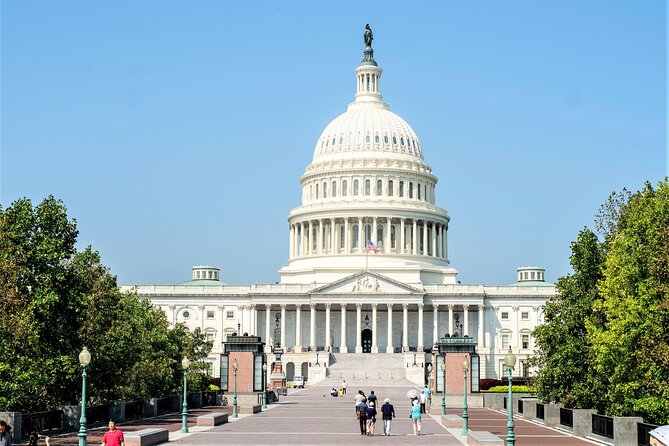 National Mall Tour with 10 Stops & U.S. Capitol or Museum Entry - Optional Washington Monument and museum upgrades