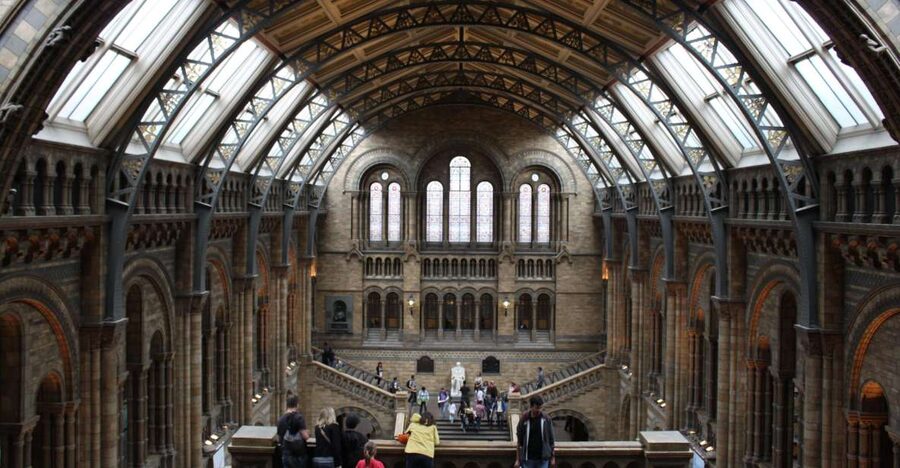 Natural History Museum e Kensington Garden - Starting beneath the Natural History Museum’s grand facade