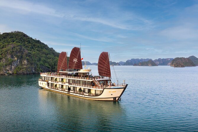 Orchid Trendy Cruises 2Days/1 Night 5 Star Cruises - What the $360 price buys you