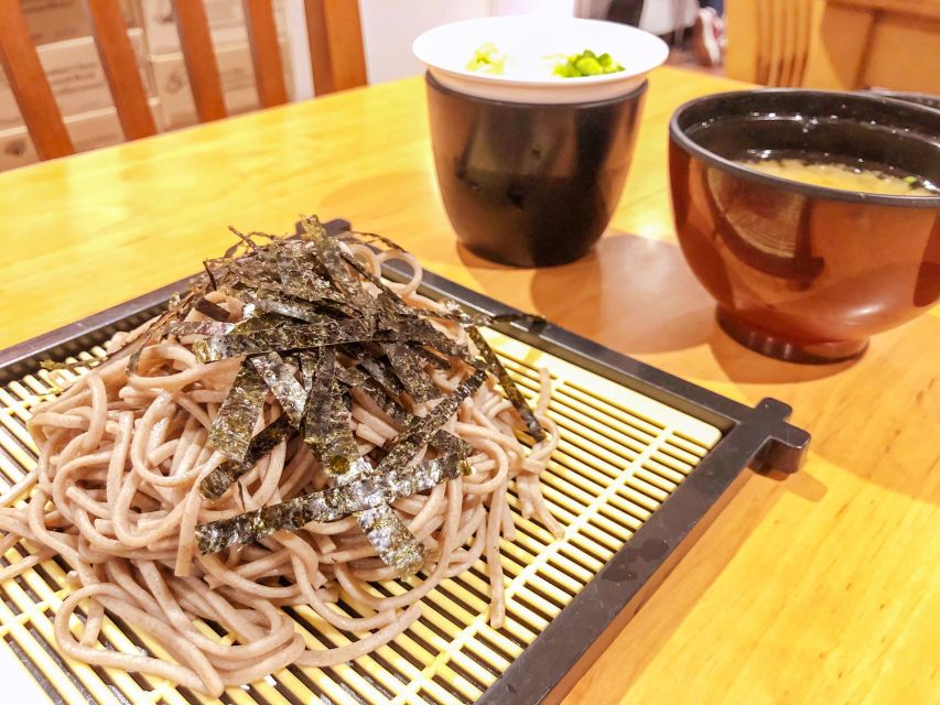 Osaka: Daytime Hanami (Cherry Blossom) and Food Tour - Key details at a glance