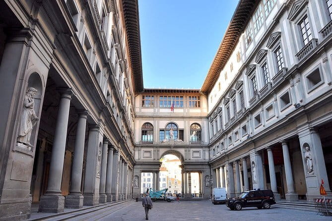Palazzo Vecchio, Palazzo Pitti and Boboli gardens private tour - Why a private guide changes the experience