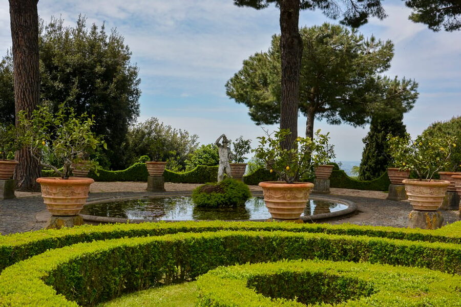 Papal Palace and Secret Garden Ticket and Audio Guide - Practical advice for a smoother visit