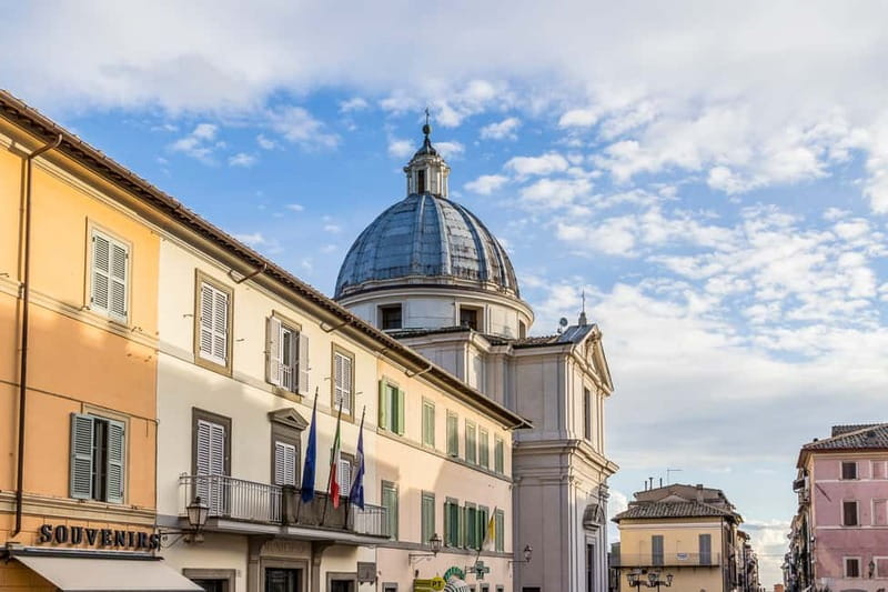 Papal Palace and Secret Garden Ticket and Audio Guide - Frescoes by Simone Lagi and Zuccari