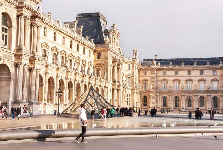 Paris: Louvre Museum Entry Ticket and Garden Walking Tour - Key points to know before booking