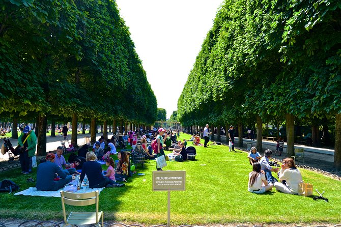Paris Luxembourg Gardens Highlights Small-Group Walking Tour - Is $106.04 a fair price?
