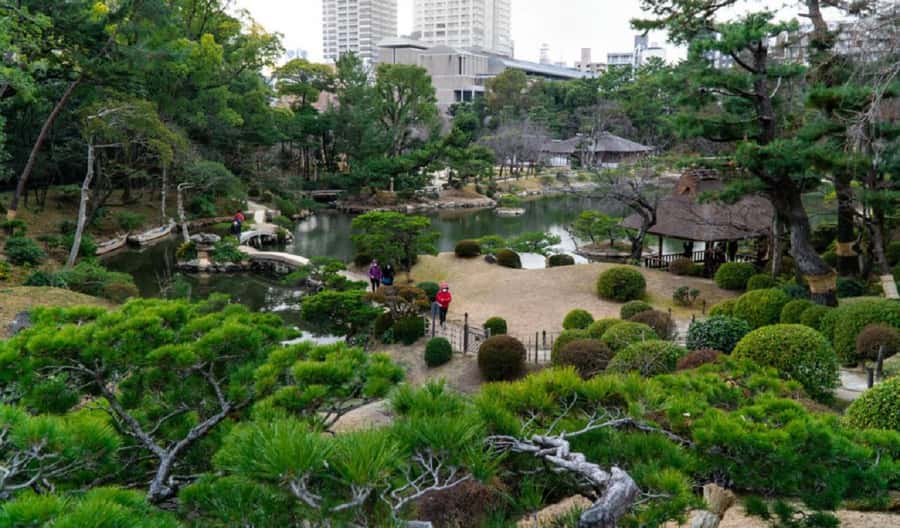 Peace Memorial Park, Hiroshima Castle, & Garden Private Tour - Weather, clothing, and practical comfort