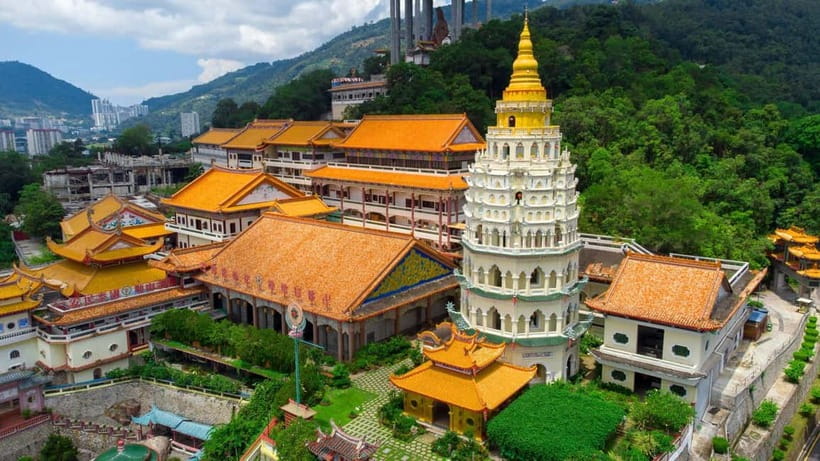 Penang: Private Highlights Tour with Temples, Hill & Gardens - Kek Lok Si and the hilltop Chinese temple complex