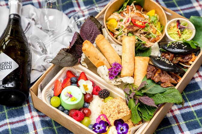 Picnic in the Royal Botanic Gardens for 2 - The picnic hamper and Luke Nguyen’s menu