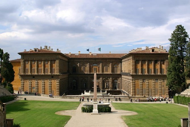 Pitti Palace and Boboli Gardens Private Tour - The Palatine Gallery: Raphael, Titian, and a crowded display of art