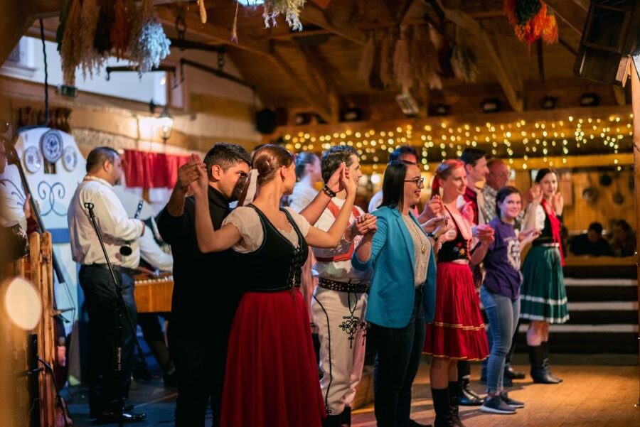 Prague: Evening Folklore Garden Party with Traditional Menu - How authentic is the cultural experience?