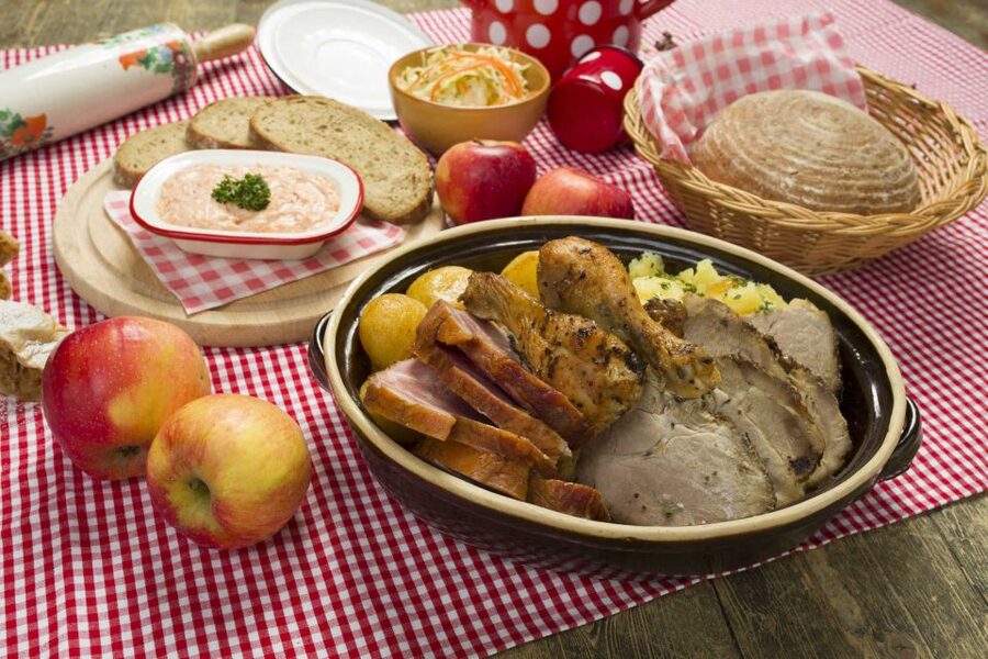 Prague: Evening Folklore Garden Party with Traditional Menu - Is $71 a good price?