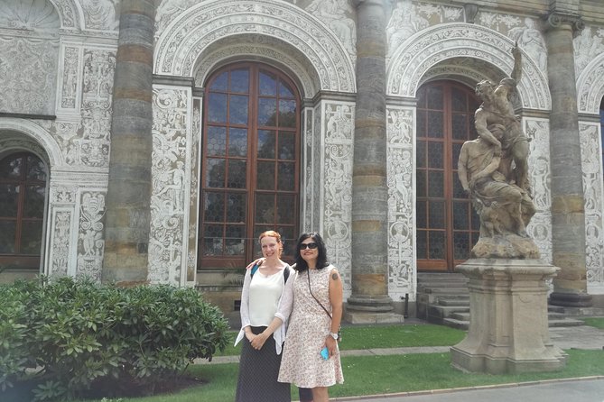 Prague Renaissance & Baroque Gardens Walking Tour - What the guide adds to the experience