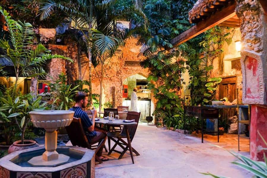 Prison Island, Secret Garden, Stone Town Tour, The Rock - Why this makes sense for a first Zanzibar day