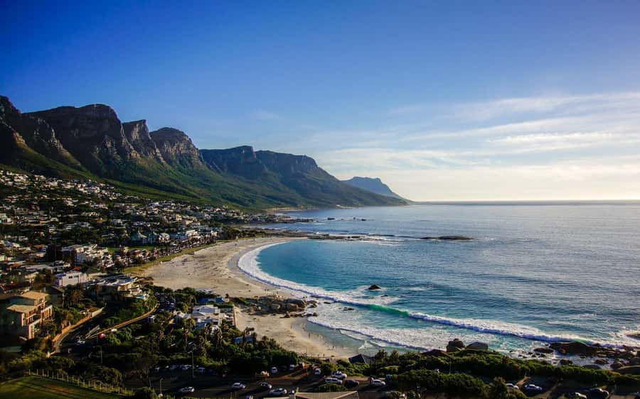 Private Cape Peninsula + Kirstenbosch Garden Guided Tour - Boulders Penguin Colony, with time for a close look