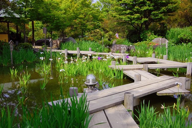 Private Car Full Day Tour of Osaka Temples, Gardens and Kofun Tombs - Shitennoji Temple and Its Optional Garden