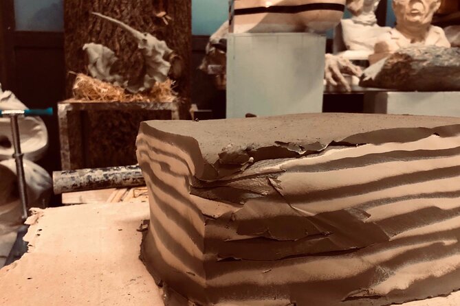 Private Clay sculpture class + Villa Melzi Gardens - Learning Colombino and Cotto Lombardo techniques