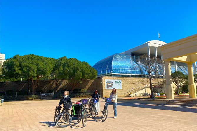 Private E-Bike City Tour of Valencia's History, Gardens - Serranos Towers and a change in city scale