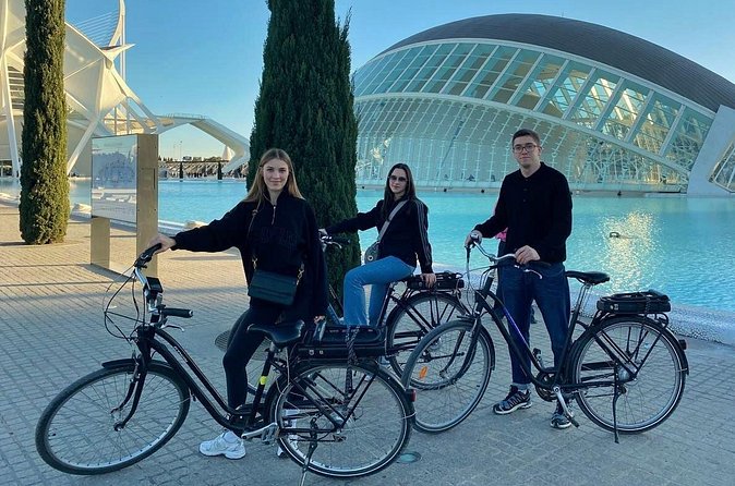 Private E-Bike City Tour of Valencia's History, Gardens - Turia Gardens: the ride’s most enjoyable stretch