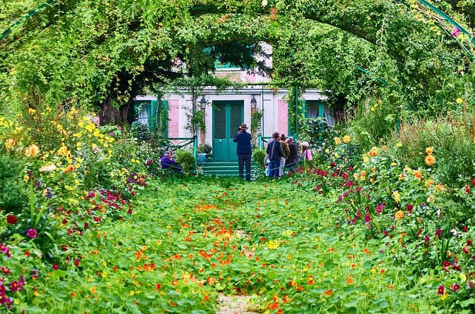 Private Half-Day Tour to Monet's Garden in Paris - Should you book this Monet tour?