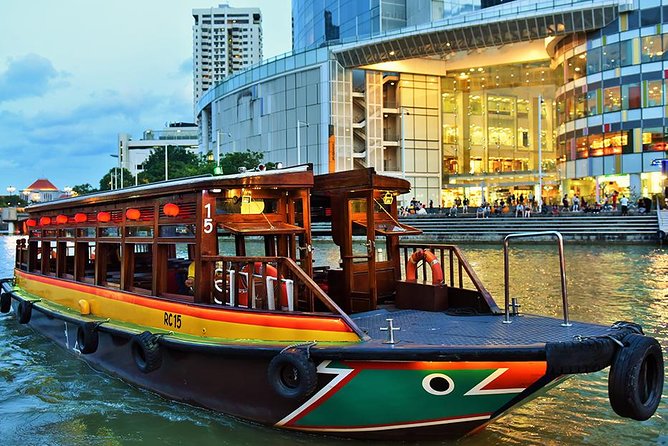 Private Singapore Night Tour with Gardens by the Bay&River Cruise - Light shows and smart itinerary changes