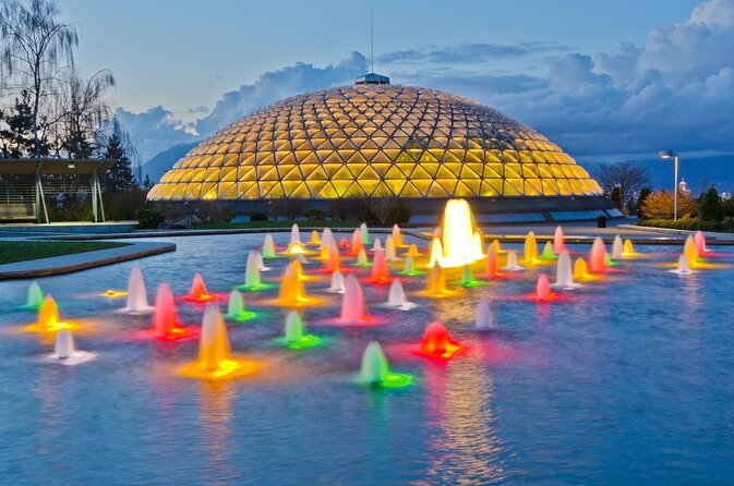 Private Tour: Gardens of Vancouver - VanDusen Botanical Garden and its 7,500 plant varieties