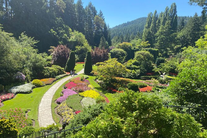 Private Tour of Gorgeous Victoria and to Butchart Gardens! (4 hr) - Fisherman’s Wharf starts the waterfront story
