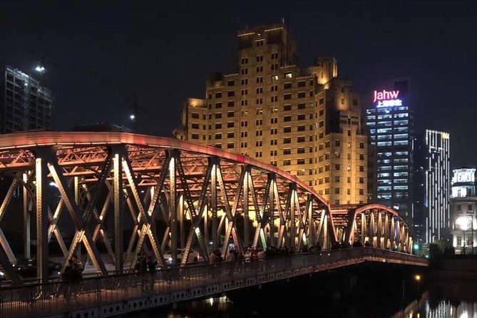 Private Tour of Shanghai Museum the Bund Yu Garden and Cruise on Huangpu River - The Bund and Waibaidu Bridge begin the day
