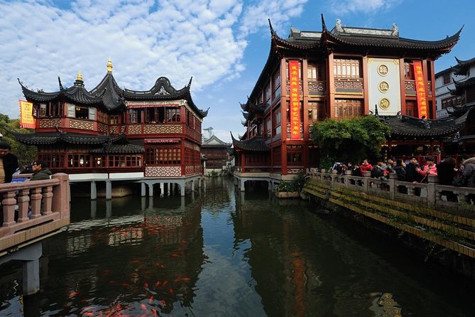 Private Tour of Shanghai Museum the Bund Yu Garden and Cruise on Huangpu River - Yuyuan Old Street brings back the older city
