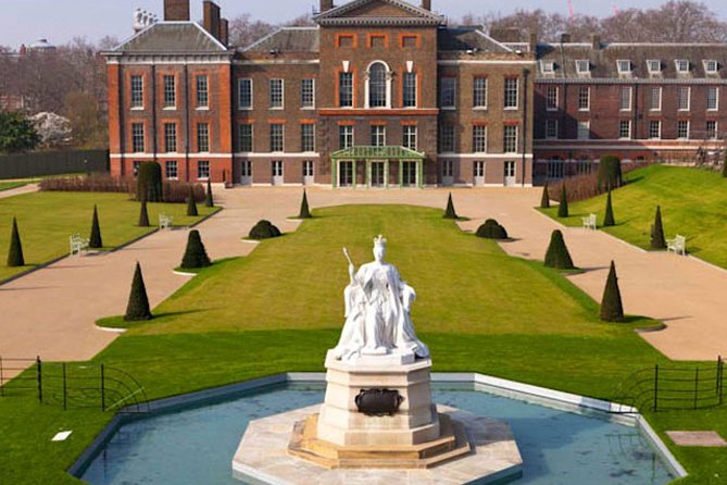 Private Tour: Royal High Tea At Kensington Palace Gardens - Italian Gardens reward a slower look