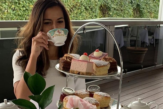 Private Tour: Royal High Tea At Kensington Palace Gardens - Hyde Park gives the walk room to breathe