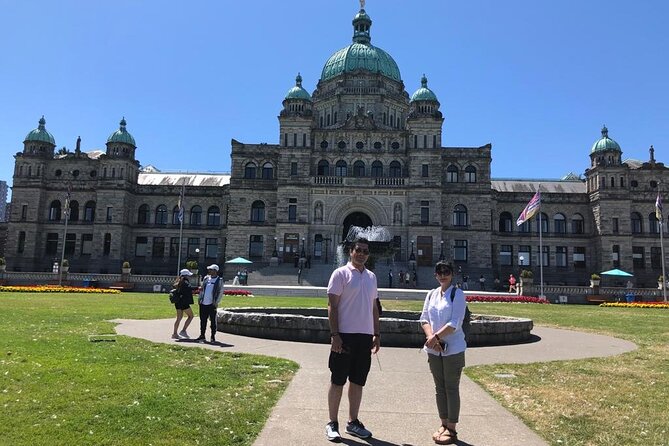 Private Vancouver to Victoria and Butchart Gardens with luggage - What the $598.70 price includes in practical terms