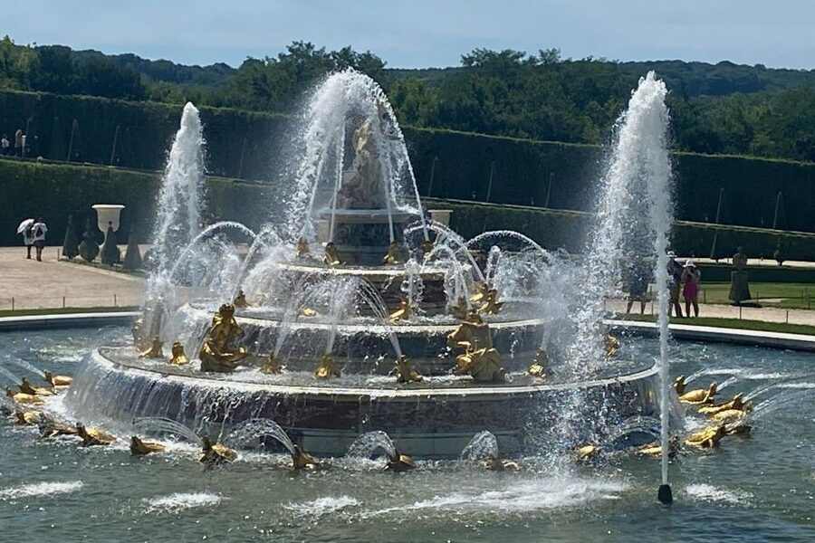 Private Versailles, Gardens, Trianon from Paris by Mercedes - Inside the Grand Palace with an audio guide