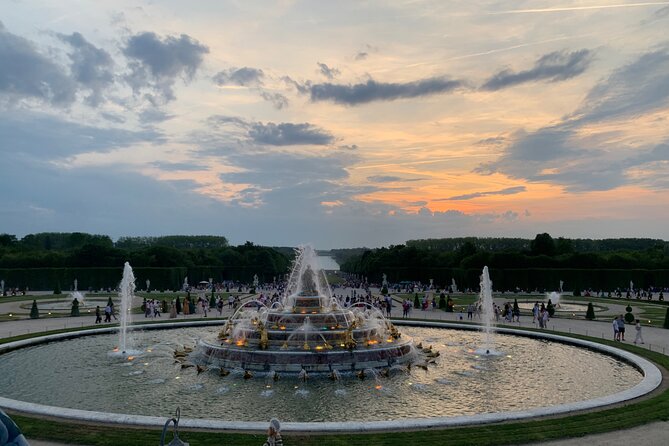 PRIVATE Versailles Palace & Gardens Tour with transfer included - The palace in two hours