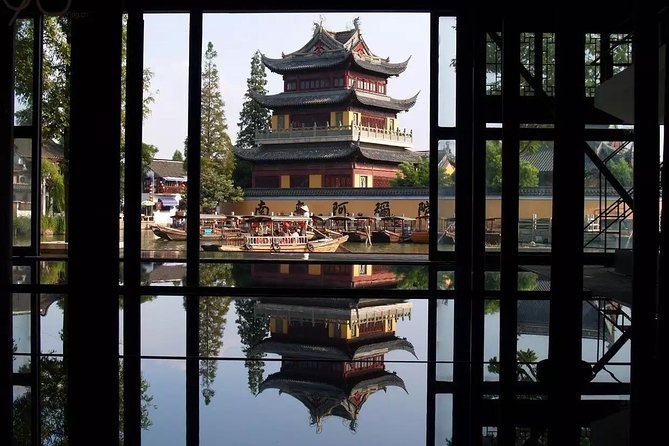 Private Zhujiajiao Ancient Town and Harmony Garden Day Tour with Gondola Ride - Reaching Zhujiajiao in a private vehicle