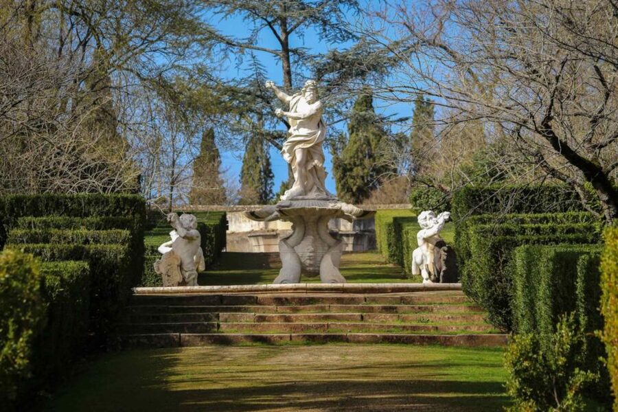 Queluz: National Palace and Gardens E-Ticket & Audio Guide - How the audio guide works in practice