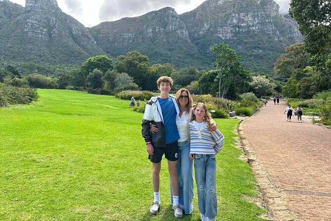 Robben Island, Kirstenbosch Garden, Groot Constantia Private Tour - Guide Leon and the private tour format