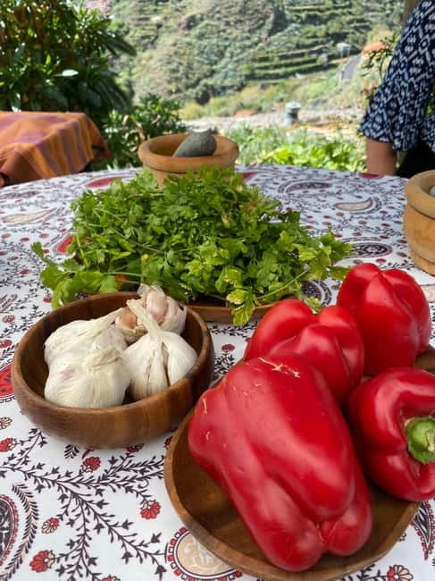 Rural Life Experience: Mojo Workshop and botanical Walk - Who will enjoy the walk and workshop most