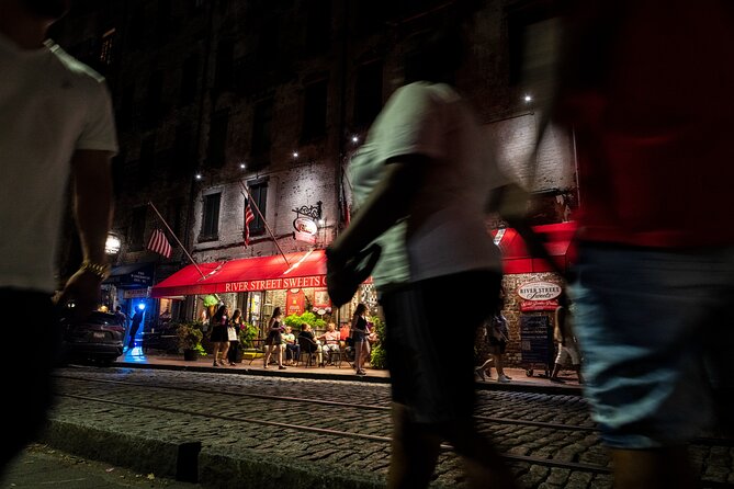 Savannah Midnight in the Garden Pub Crawl - Mercer-Williams House brings the story home