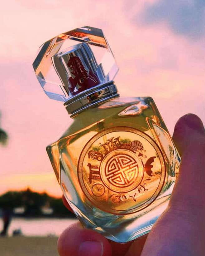 Scentopia - 100ml Scent crafting with Rainforest orchids - Quick take: what makes Scentopia different
