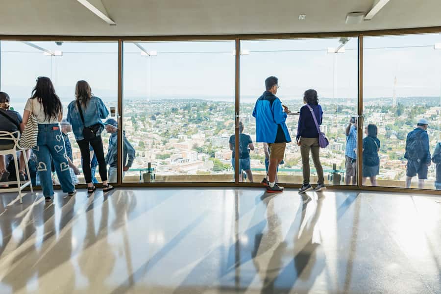 Seattle: Space Needle & Chihuly Garden and Glass Ticket - The glasshouse and outdoor garden