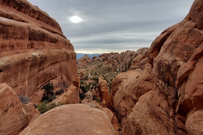 Secluded Arches Sunset Experience Best Of Devils Garden Fun Hike - Guide Paulina and the personal touch