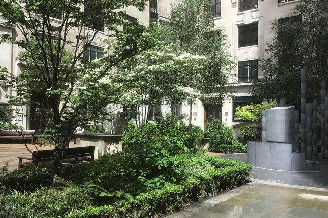 Secret Gardens of the City of London Private Tour - The ruined beauty of St. Dunstan in the East